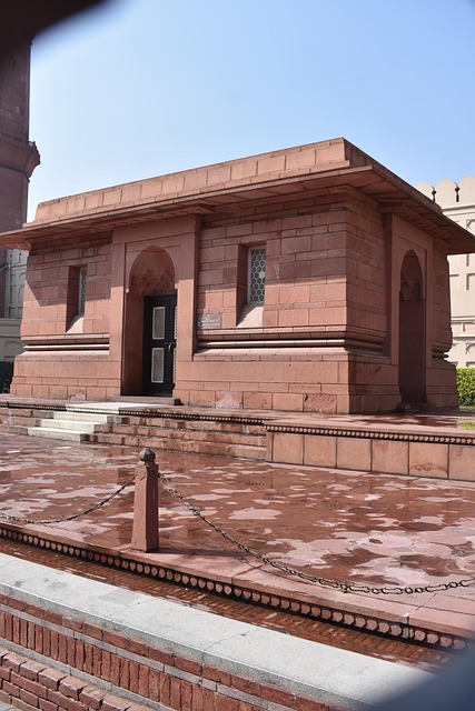 Tomb of Allama Iqbal | Lahore | مزارِ اقبال